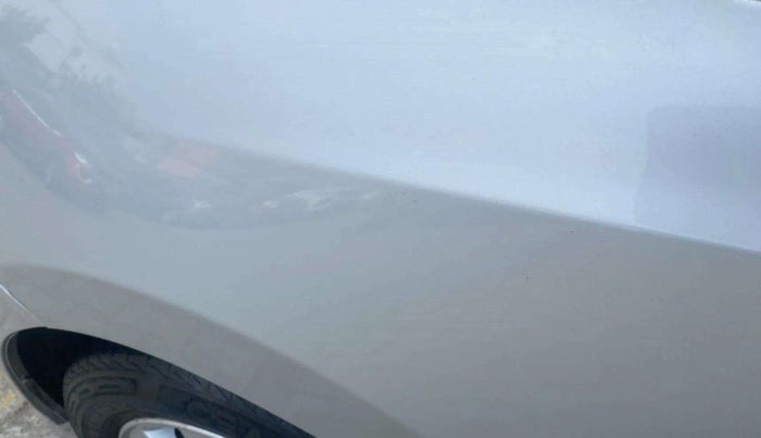 2014 Hyundai Xcent S (O) 1.2, Petrol, Manual, 38,863 km, Left fender - Lining loose