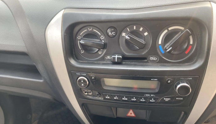 2017 Maruti Alto 800 VXI, Petrol, Manual, 68,821 km, AC Unit - Directional switch has minor damage