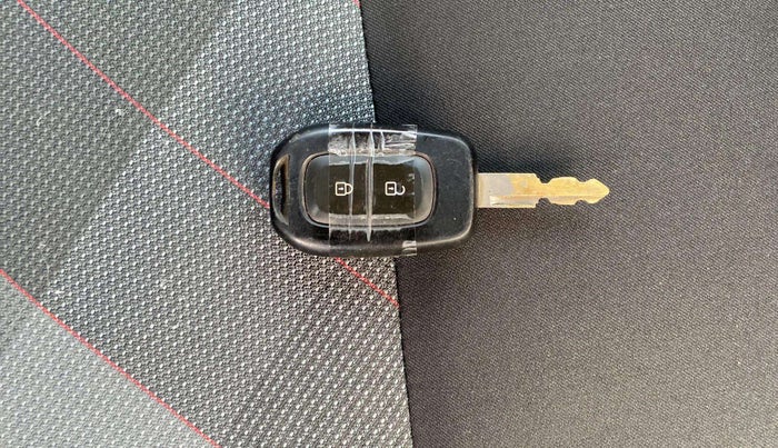 2021 Renault Kwid RXT 1.0 (O), Petrol, Manual, 38,362 km, Key Close Up