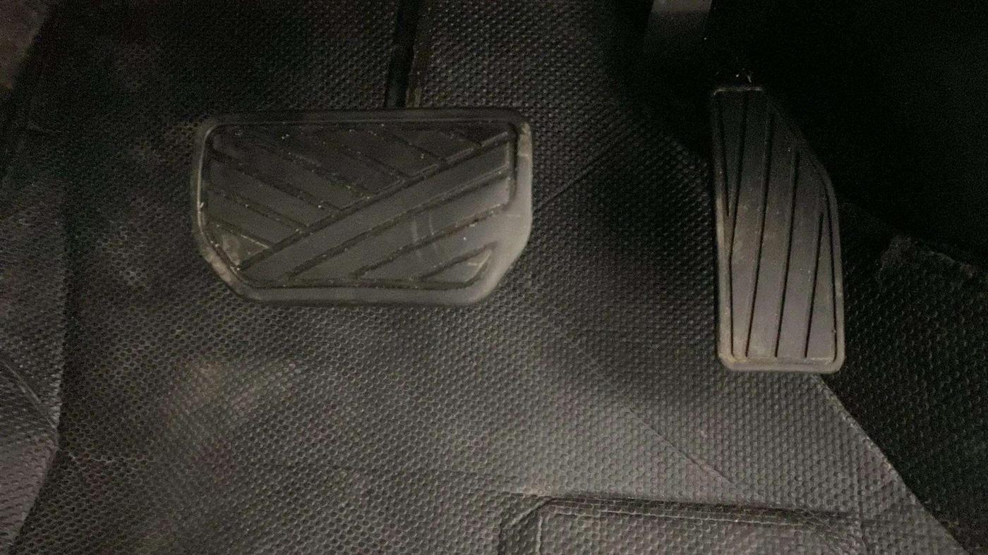 2015 Maruti Celerio ZXI AMT, Petrol, Automatic, 69,774 km, Pedals