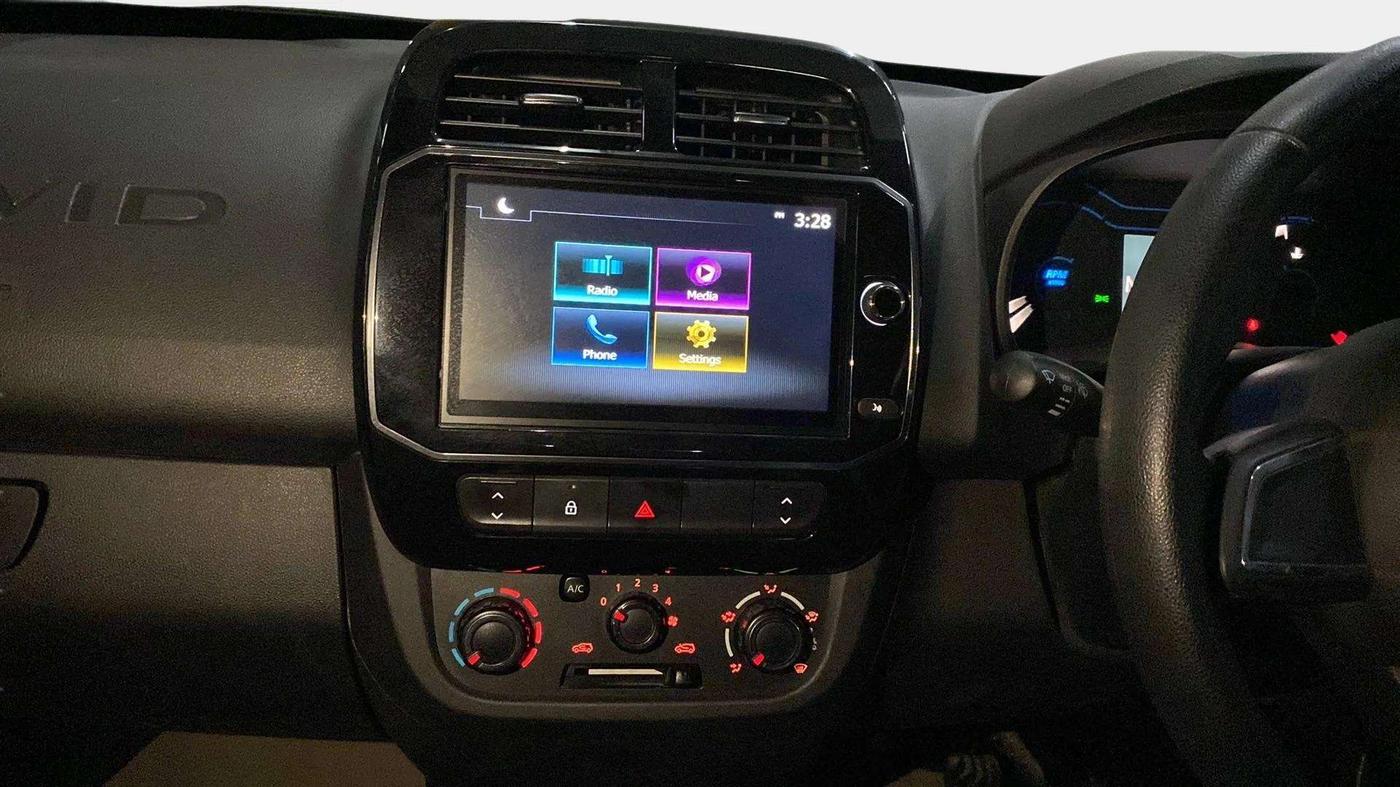 2022 Renault Kwid RXT 1.0 AMT, Petrol, Automatic, 4,900 km, Air Conditioner