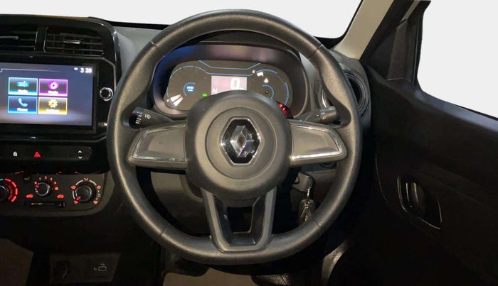 2022 Renault Kwid RXT 1.0 AMT, Petrol, Automatic, 4,900 km, Steering Wheel Close Up