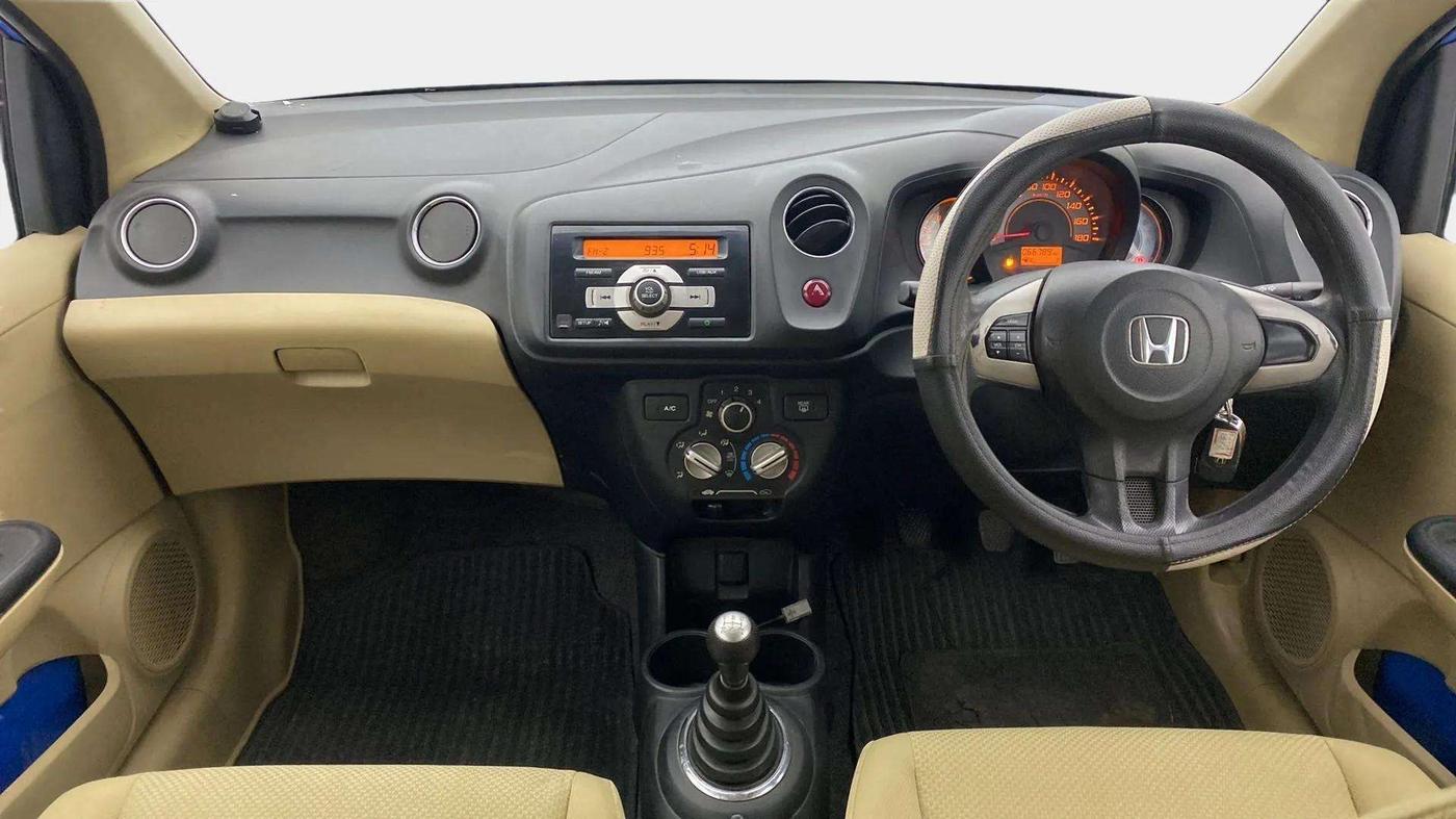 2014 Honda Brio S MT, Petrol, Manual, 66,888 km, Dashboard