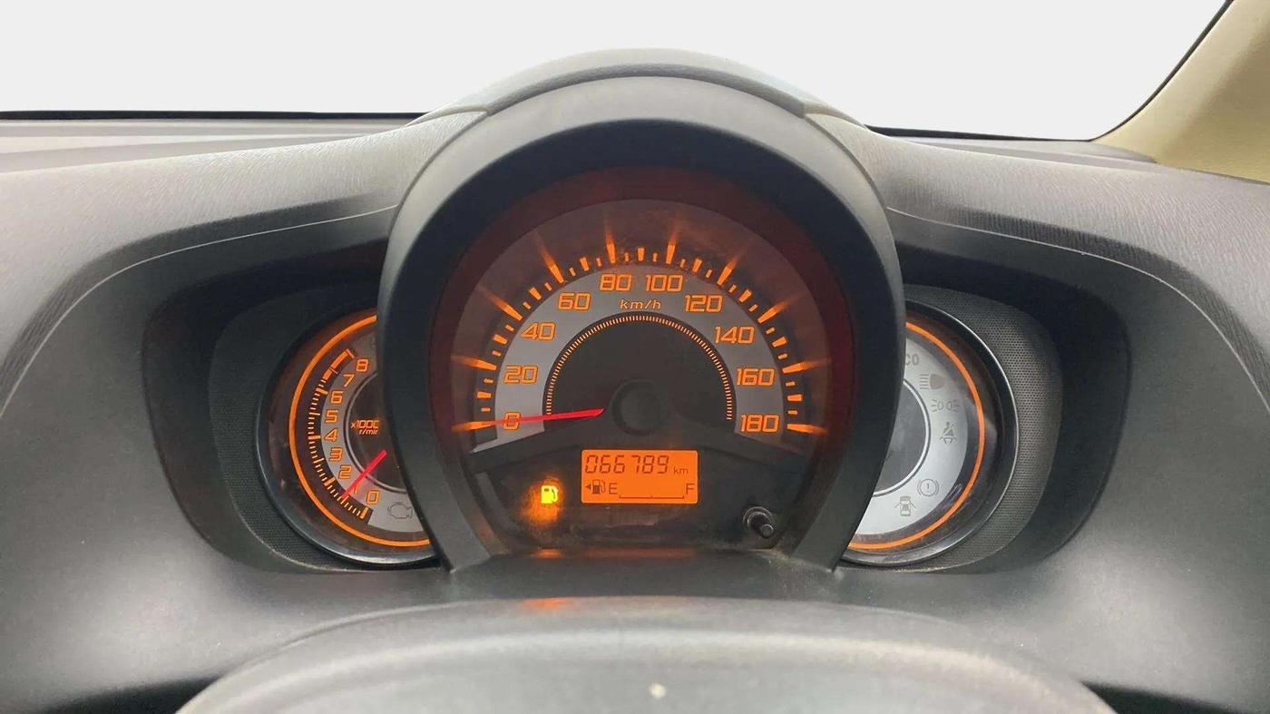 2014 Honda Brio S MT, Petrol, Manual, 66,888 km, Odometer Image