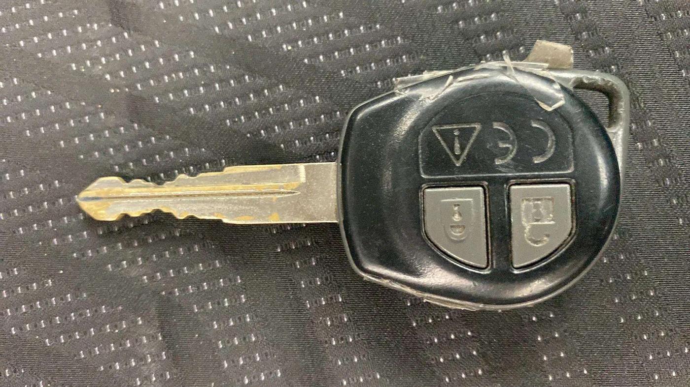 2018 Maruti Swift VXI, Petrol, Manual, 99,542 km, Key Close Up