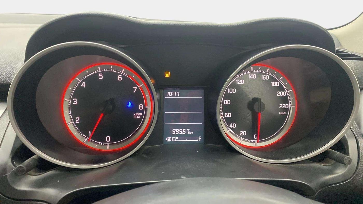 2018 Maruti Swift VXI, Petrol, Manual, 99,542 km, Odometer Image