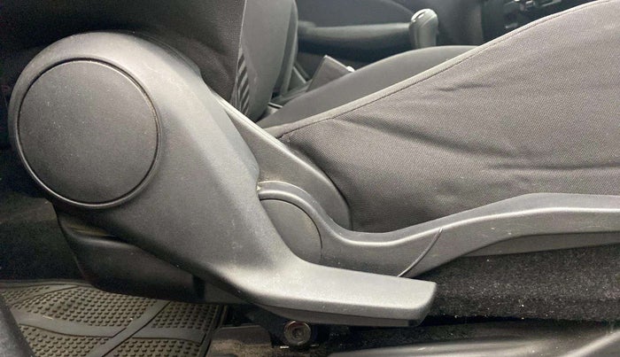 2018 Maruti Swift VXI, Petrol, Manual, 99,542 km, Driver Side Adjustment Panel