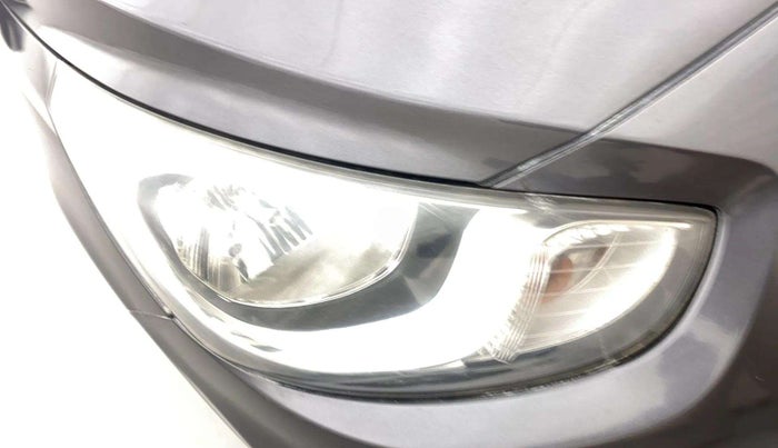 2013 Hyundai Verna FLUIDIC 1.6 VTVT SX, Petrol, Manual, 70,573 km, Right headlight - Faded