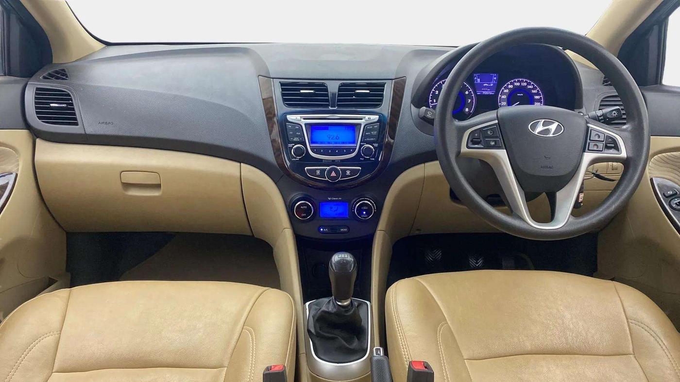2013 Hyundai Verna FLUIDIC 1.6 VTVT SX, Petrol, Manual, 70,573 km, Dashboard