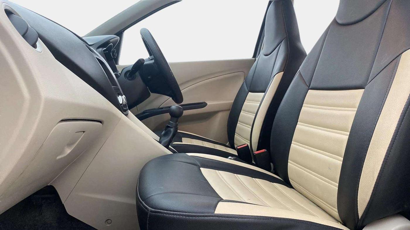 2019 Maruti Celerio VXI (O), Petrol, Manual, 31,230 km, Right Side Front Door Cabin