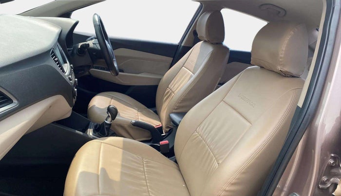 2018 Hyundai Verna 1.6 VTVT SX, Petrol, Manual, 38,823 km, Right Side Front Door Cabin