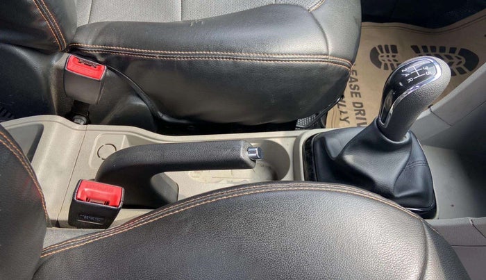 2018 Tata Tiago XT PETROL, Petrol, Manual, 60,181 km, Gear Lever