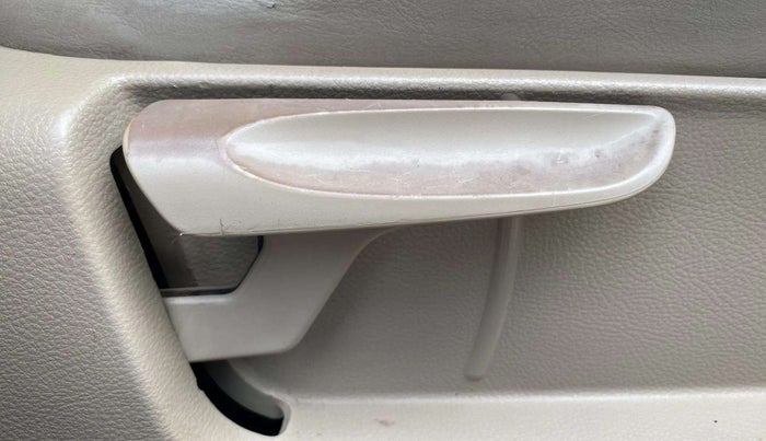 2015 Volkswagen Polo HIGHLINE1.2L, Petrol, Manual, 74,009 km, Driver Side Adjustment Panel
