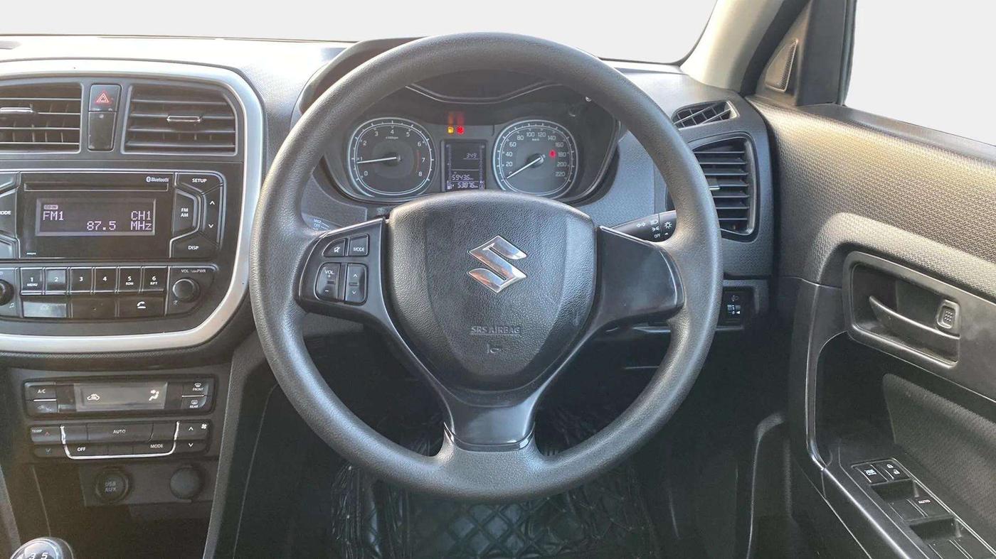 2022 Maruti Vitara Brezza VXI, Petrol, Manual, 54,051 km, Steering Wheel Close Up