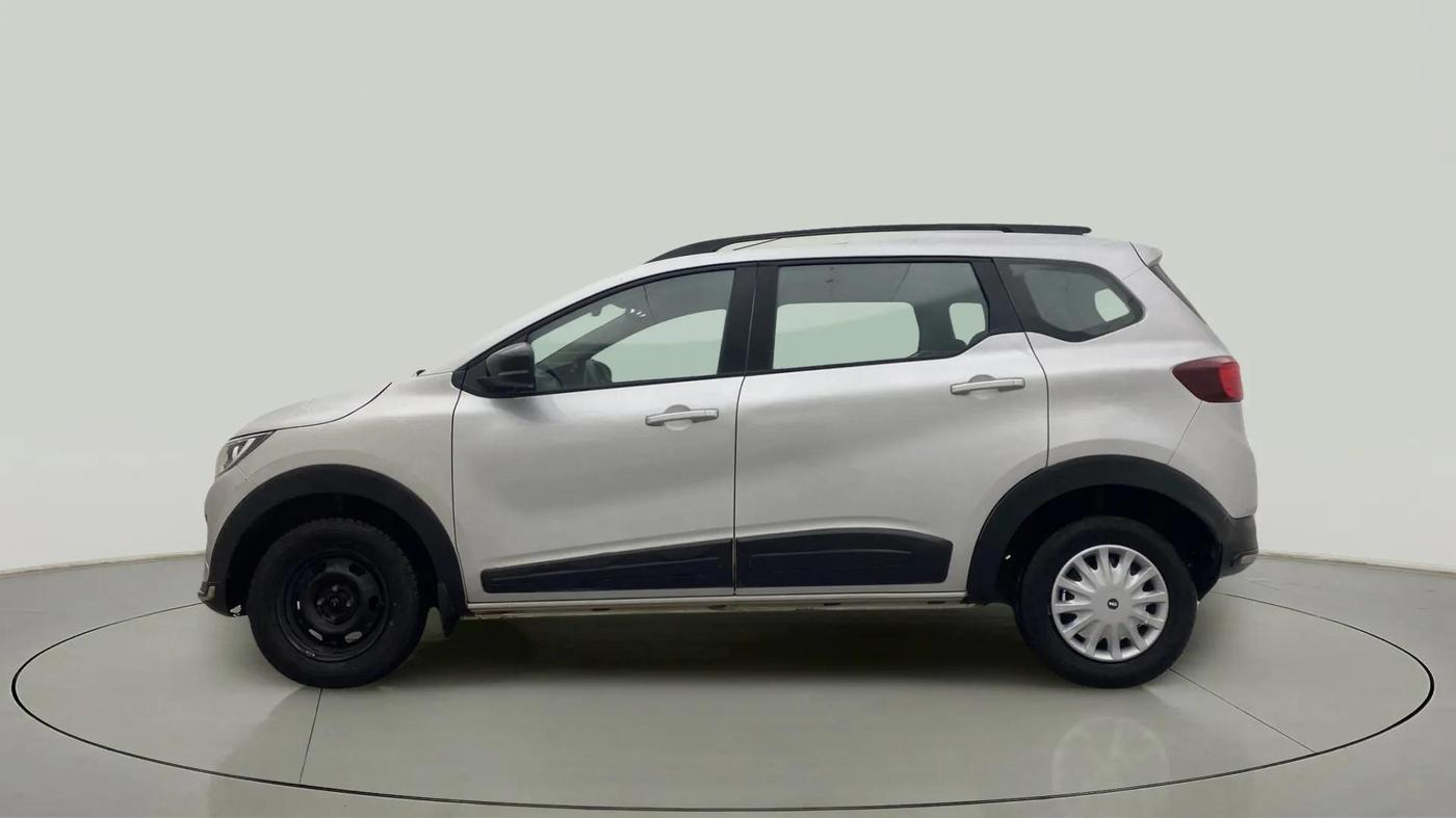 2022 Renault TRIBER RXT, Petrol, Manual, 51,465 km, Left Side