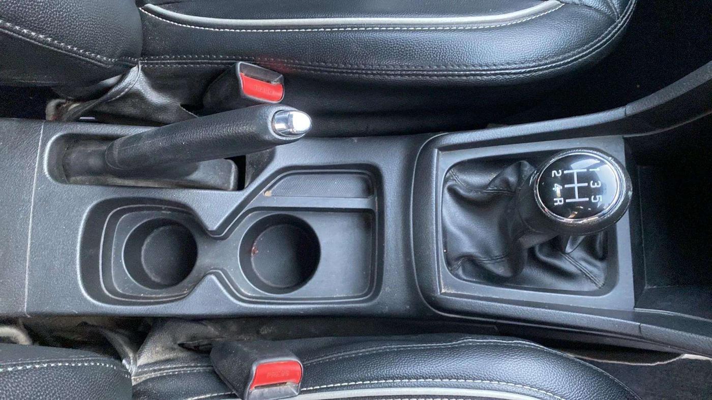 2019 Maruti Vitara Brezza VDI, Diesel, Manual, 78,347 km, Gear Lever