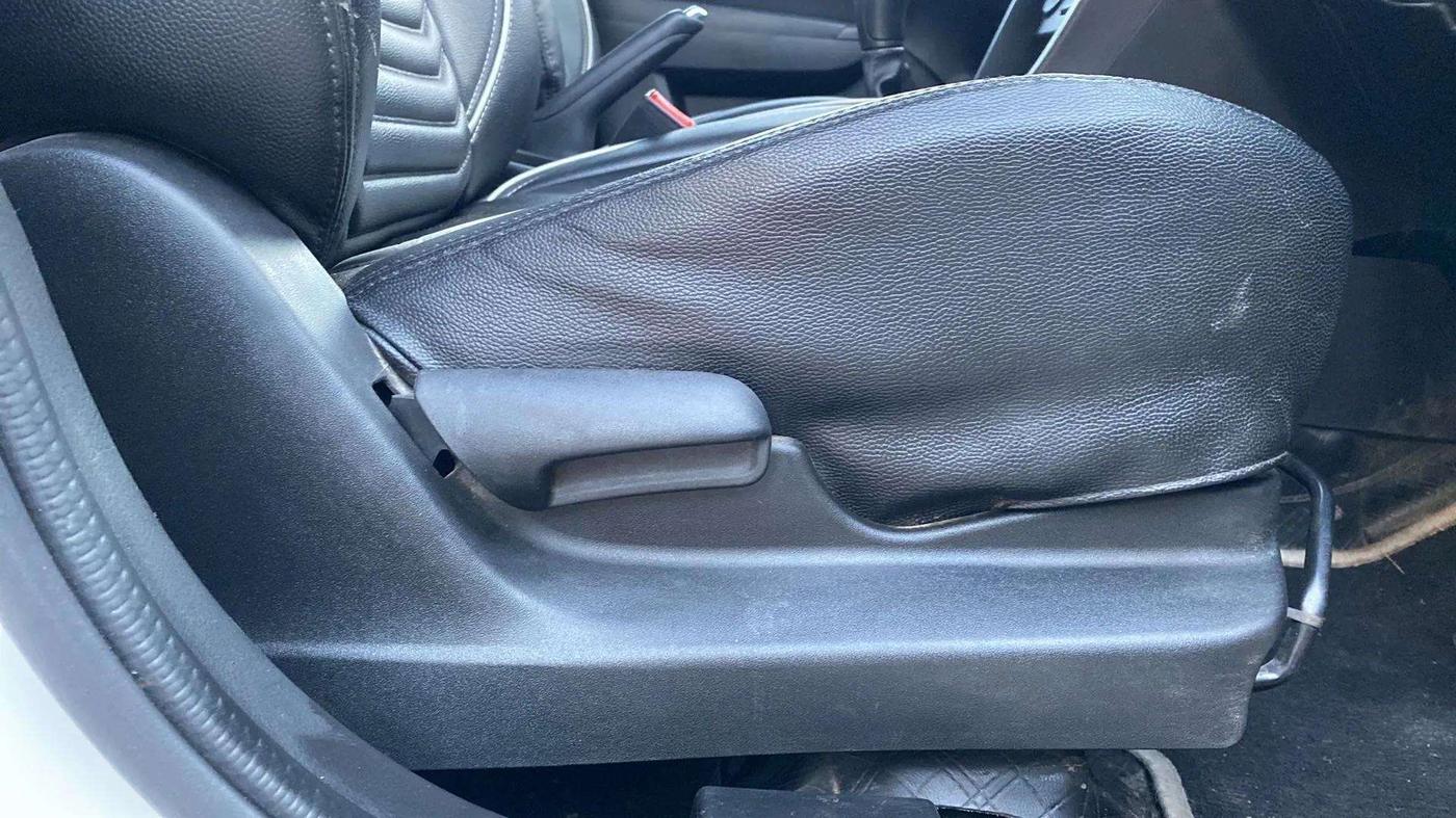2019 Maruti Vitara Brezza VDI, Diesel, Manual, 78,347 km, Driver Side Adjustment Panel