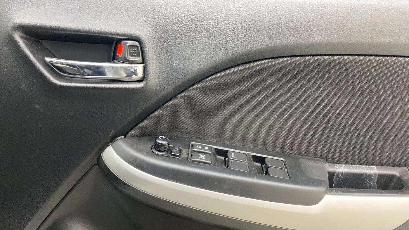 2017 Maruti Baleno ALPHA PETROL 1.2, Petrol, Manual, 53,425 km, Driver Side Door Panels Control