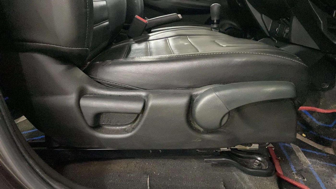 2018 Honda WR-V 1.2L I-VTEC S MT, Petrol, Manual, 24,566 km, Driver Side Adjustment Panel
