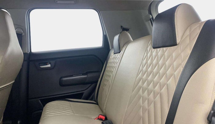 2019 Maruti New Wagon-R VXI 1.2, Petrol, Manual, 30,458 km, Right Side Rear Door Cabin