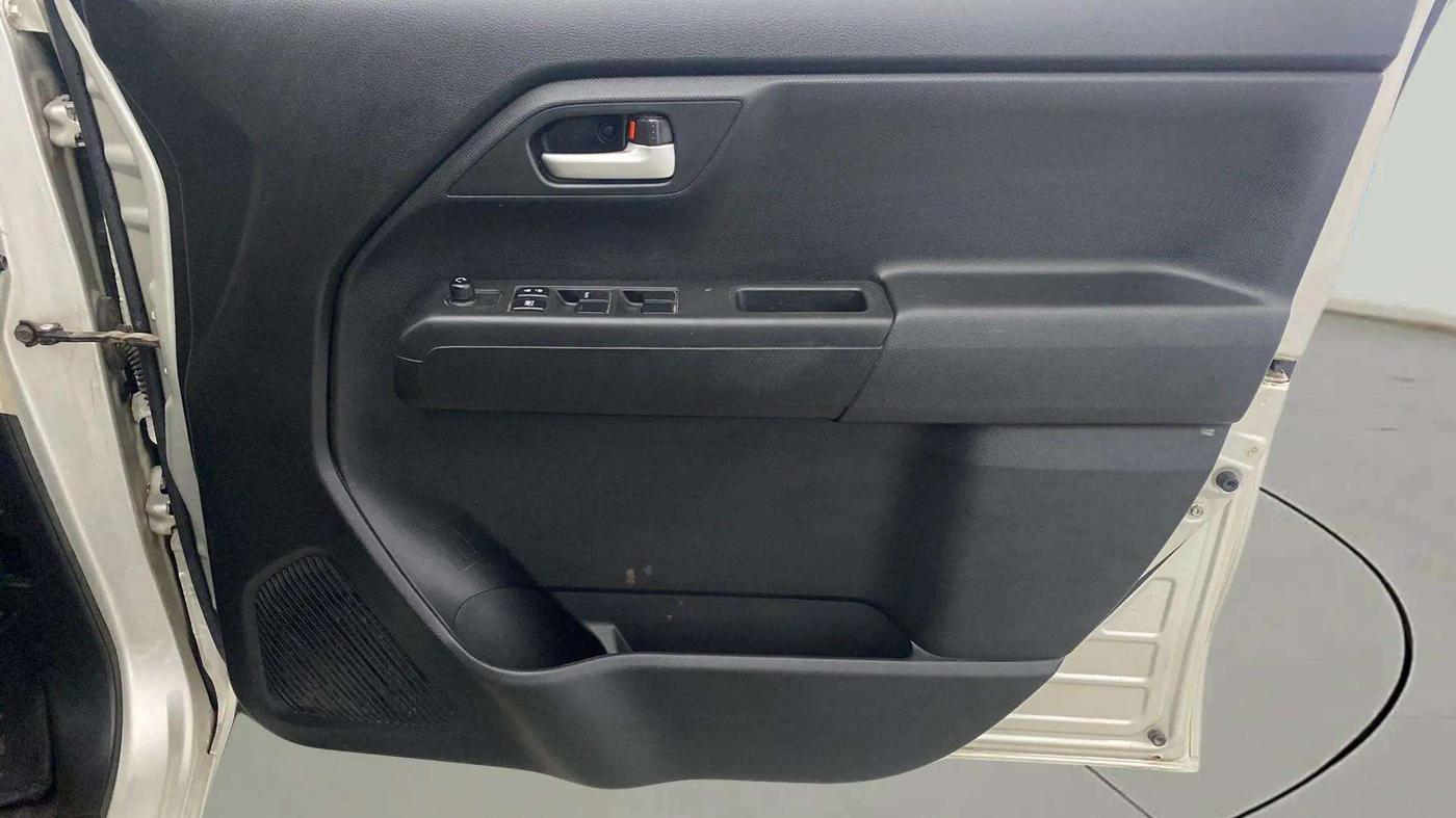 2019 Maruti New Wagon-R VXI 1.2, Petrol, Manual, 30,458 km, Driver Side Door Panels Control