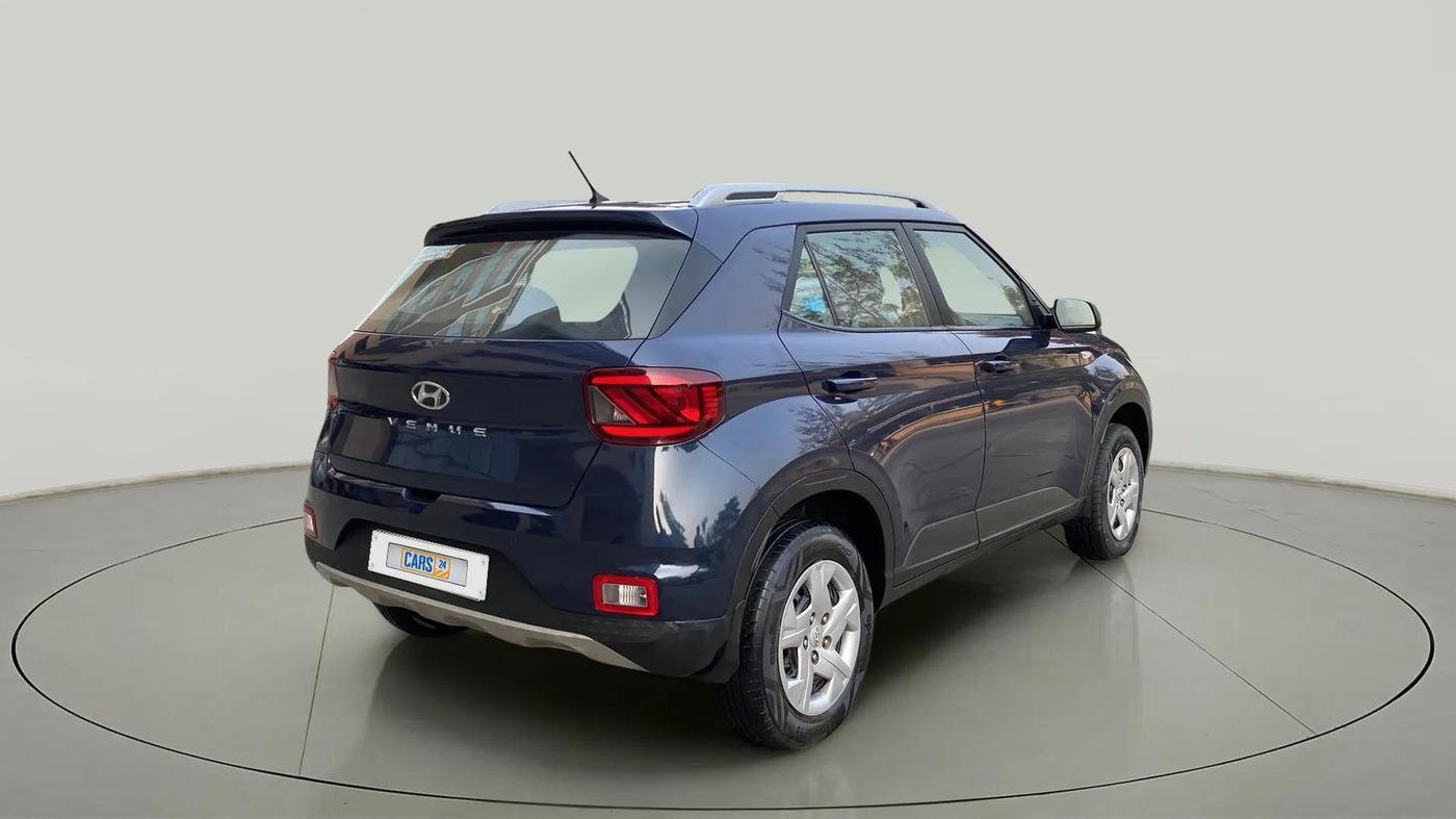 2021 Hyundai VENUE S 1.2, Petrol, Manual, 35,442 km, Right Back Diagonal