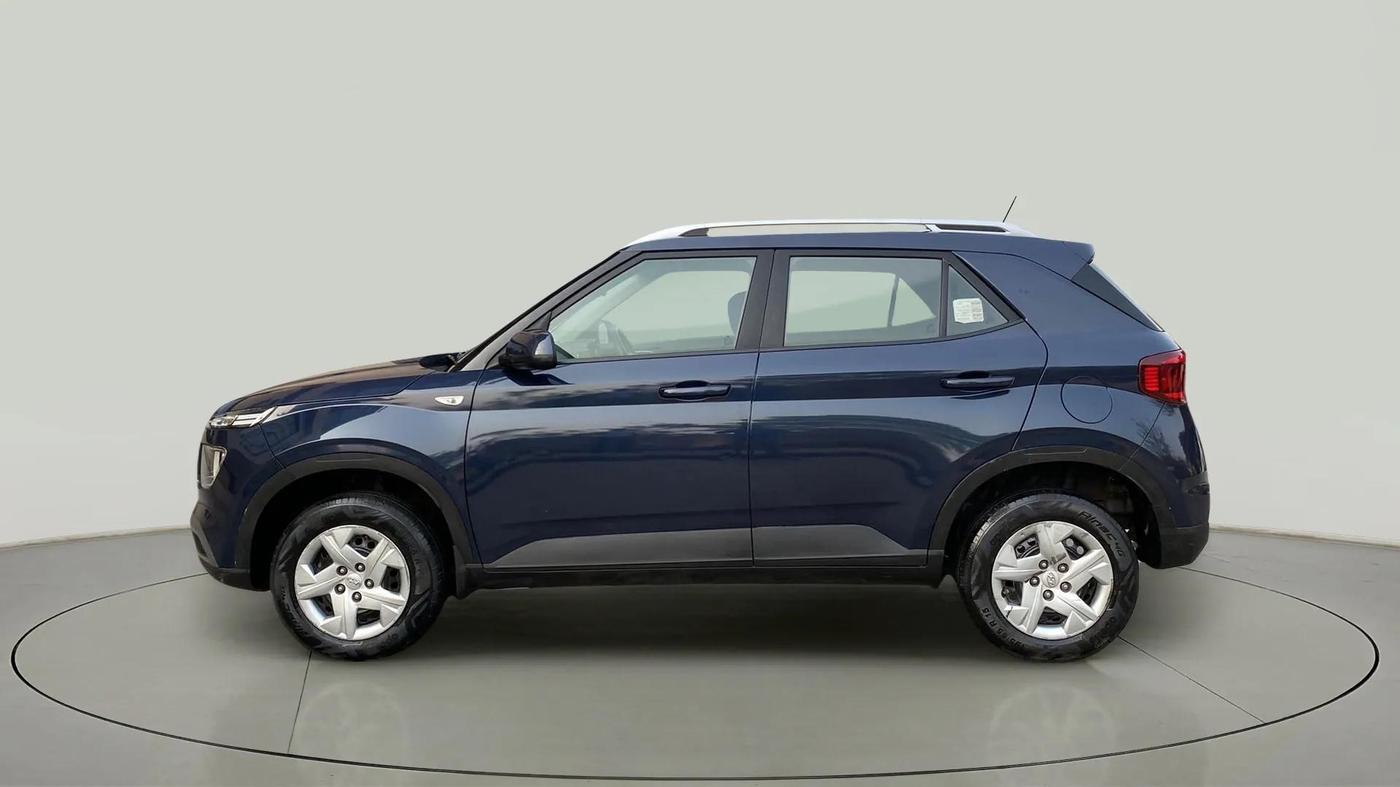 2021 Hyundai VENUE S 1.2, Petrol, Manual, 35,442 km, Left Side
