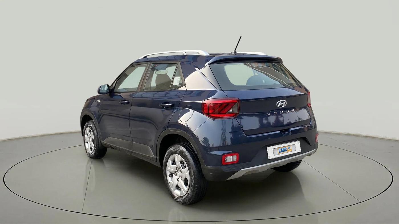 2021 Hyundai VENUE S 1.2, Petrol, Manual, 35,442 km, Left Back Diagonal