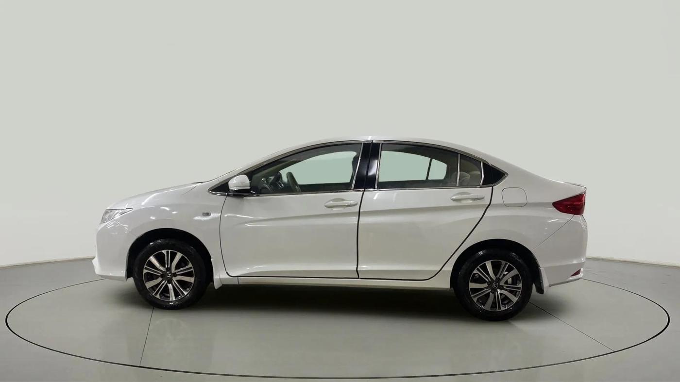 2016 Honda City 1.5L I-VTEC SV, Petrol, Manual, 1,04,133 km, Left Side