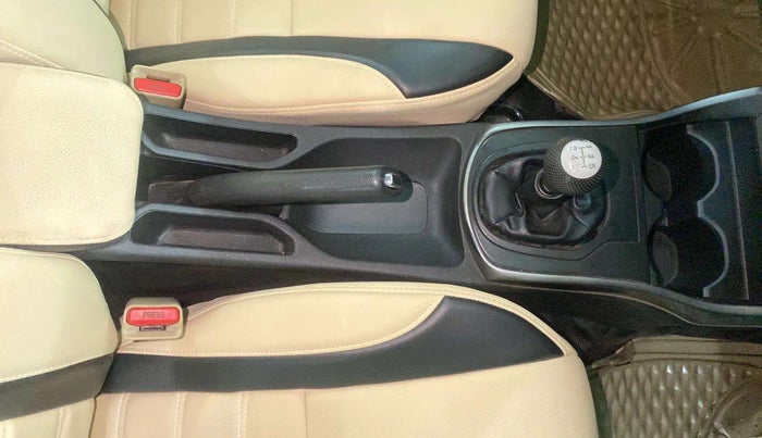 2016 Honda City 1.5L I-VTEC SV, Petrol, Manual, 1,04,133 km, Gear Lever