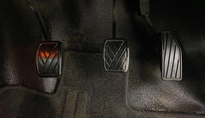 2019 Maruti Baleno ALPHA PETROL 1.2, Petrol, Manual, 49,071 km, Pedals