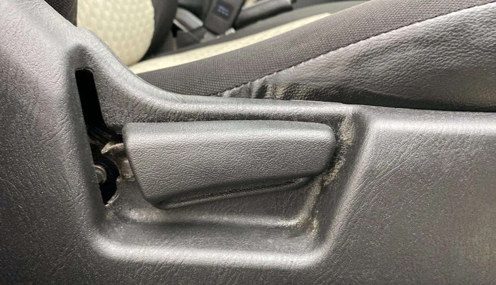 2020 Maruti Alto LXI, Petrol, Manual, 20,890 km, Driver Side Adjustment Panel
