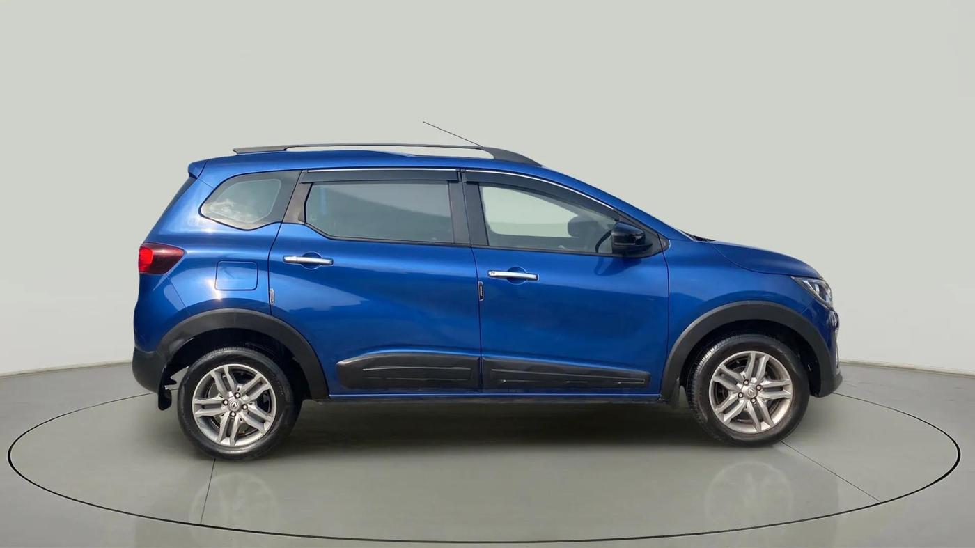 2023 Renault TRIBER RXZ AMT, Petrol, Automatic, 21,770 km, Right Side