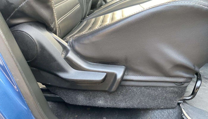 2019 Maruti IGNIS DELTA 1.2, Petrol, Manual, 21,183 km, Driver Side Adjustment Panel