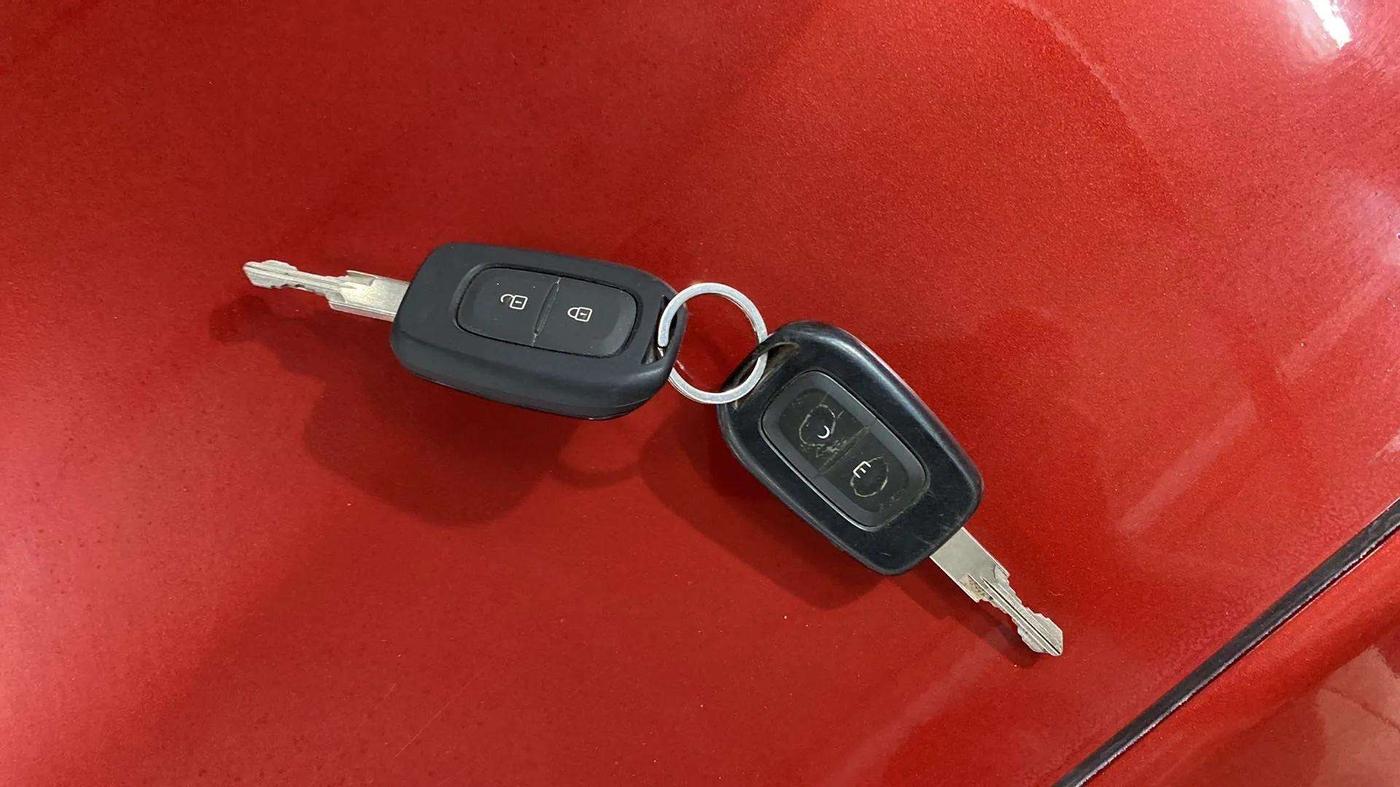 2018 Renault Duster RXS CVT, Petrol, Automatic, 27,203 km, Key Close Up