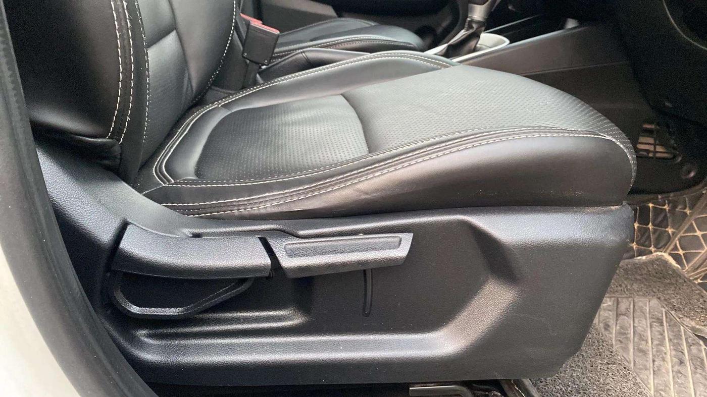 2019 Hyundai VENUE SX PLUS 1.0 TURBO DCT, Petrol, Automatic, 46,513 km, Driver Side Adjustment Panel
