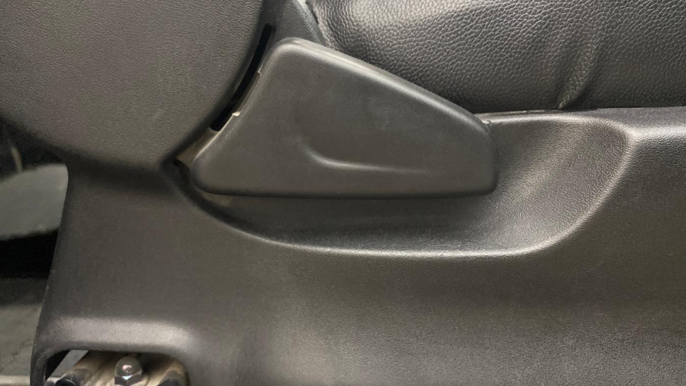 2021 Datsun Redi Go T, Petrol, Manual, 1,40,060 km, Driver Side Adjustment Panel