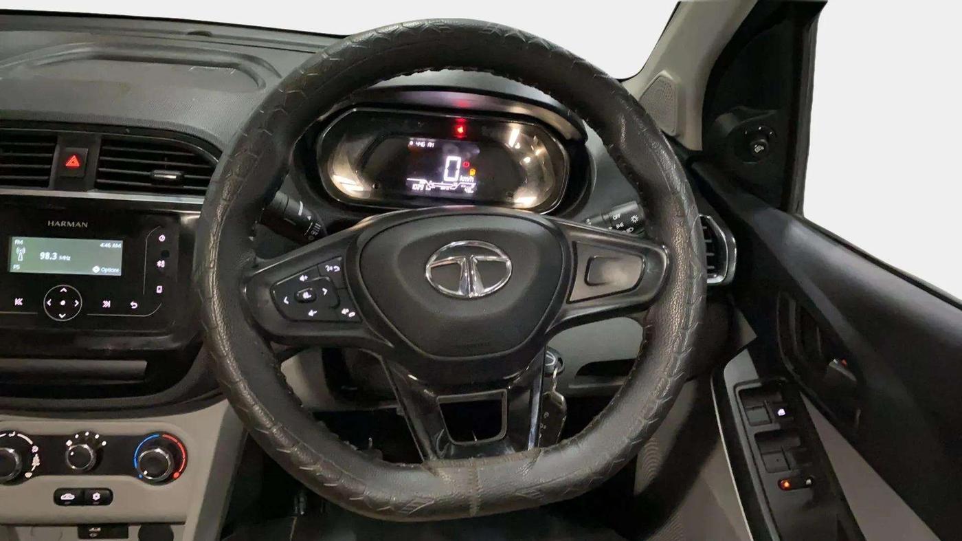 2020 Tata Tiago XT PETROL, Petrol, Manual, 10,308 km, Steering Wheel Close Up