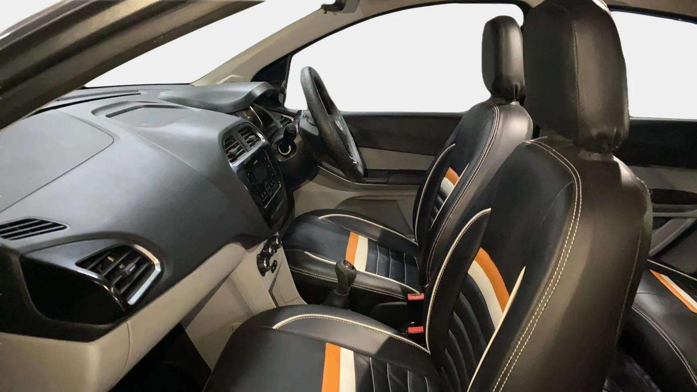 2020 Tata Tiago XT PETROL, Petrol, Manual, 10,308 km, Right Side Front Door Cabin