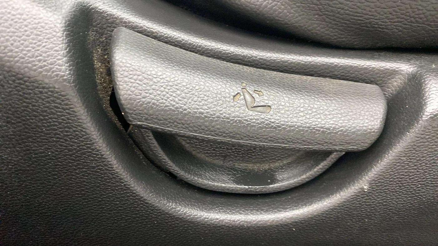 2018 Hyundai Grand i10 SPORTZ (O) AT 1.2 KAPPA VTVT, Petrol, Automatic, 41,977 km, Driver Side Adjustment Panel