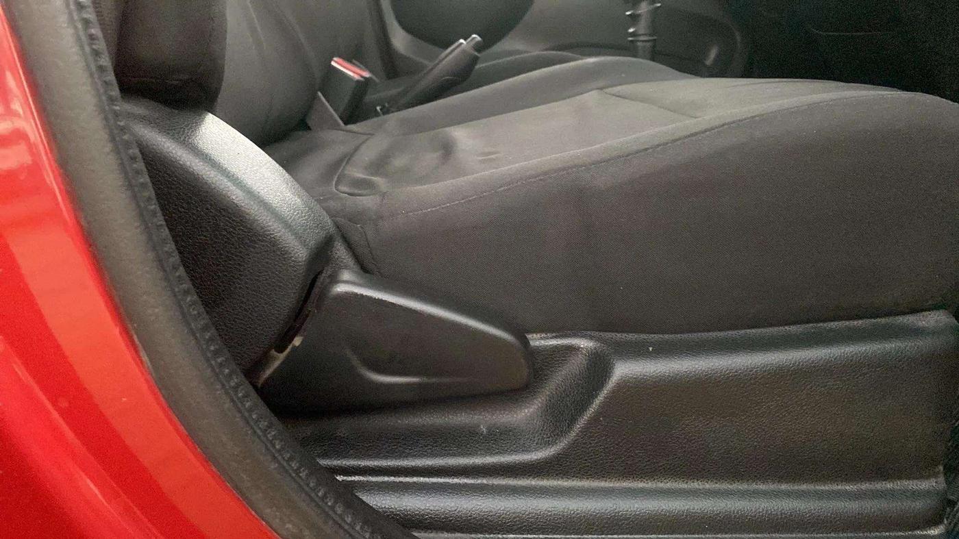 2017 Renault Kwid RXT 0.8, Petrol, Manual, 50,537 km, Driver Side Adjustment Panel