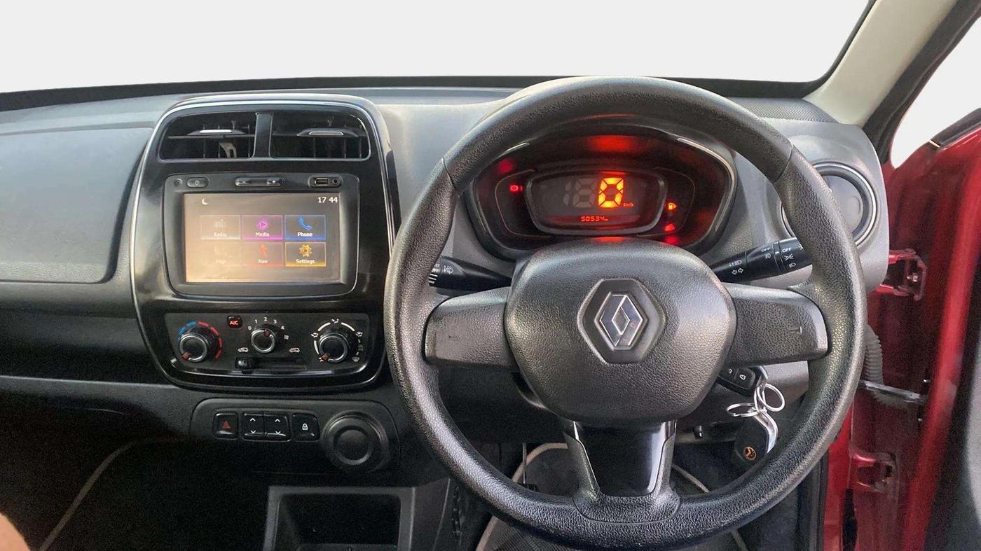2017 Renault Kwid RXT 0.8, Petrol, Manual, 50,537 km, Steering Wheel Close Up