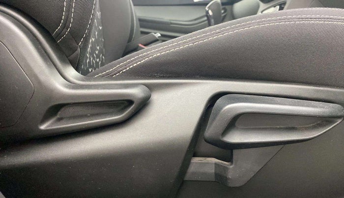 2021 Tata Tiago XZA PLUS PETROL, Petrol, Automatic, 22,638 km, Driver Side Adjustment Panel