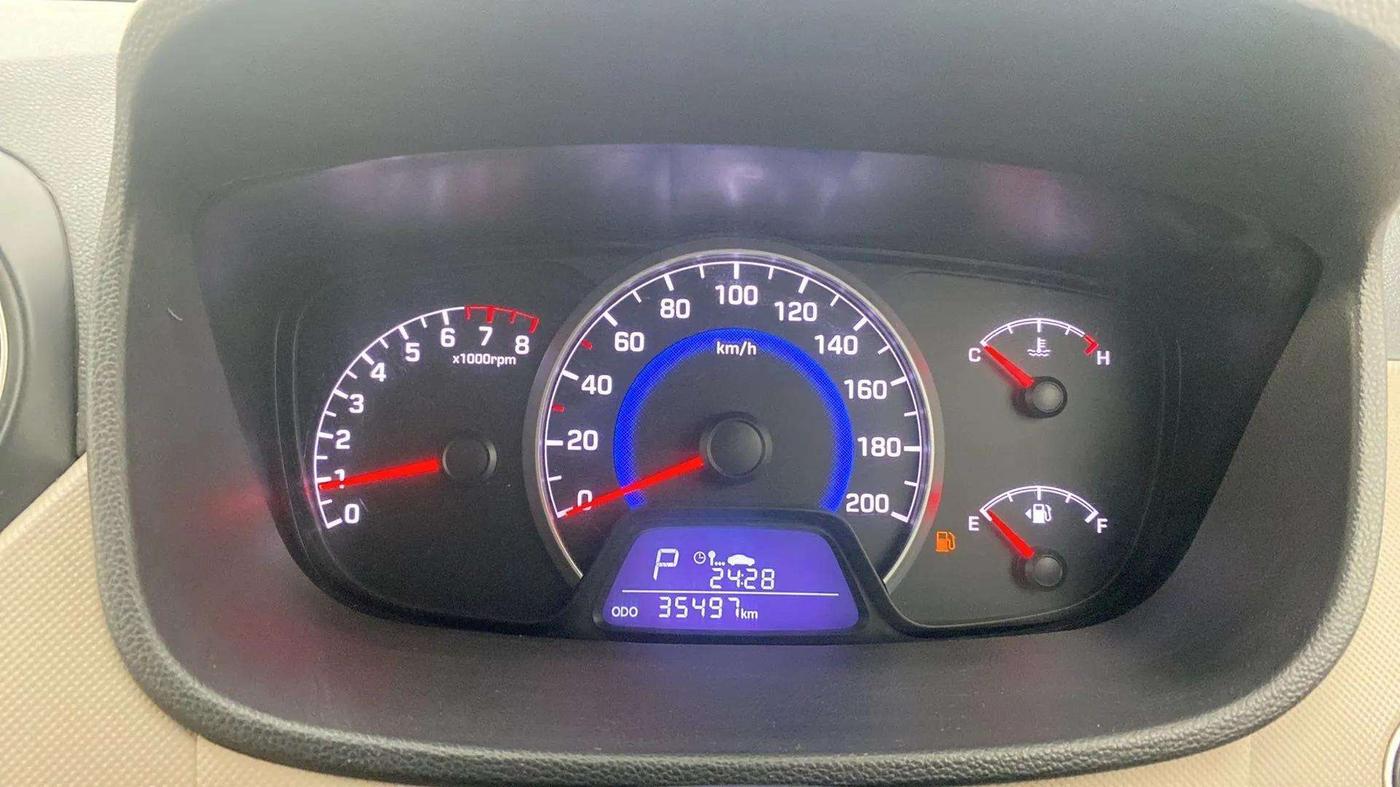 2015 Hyundai Grand i10 ASTA AT 1.2 KAPPA VTVT, Petrol, Automatic, 35,639 km, Odometer Image