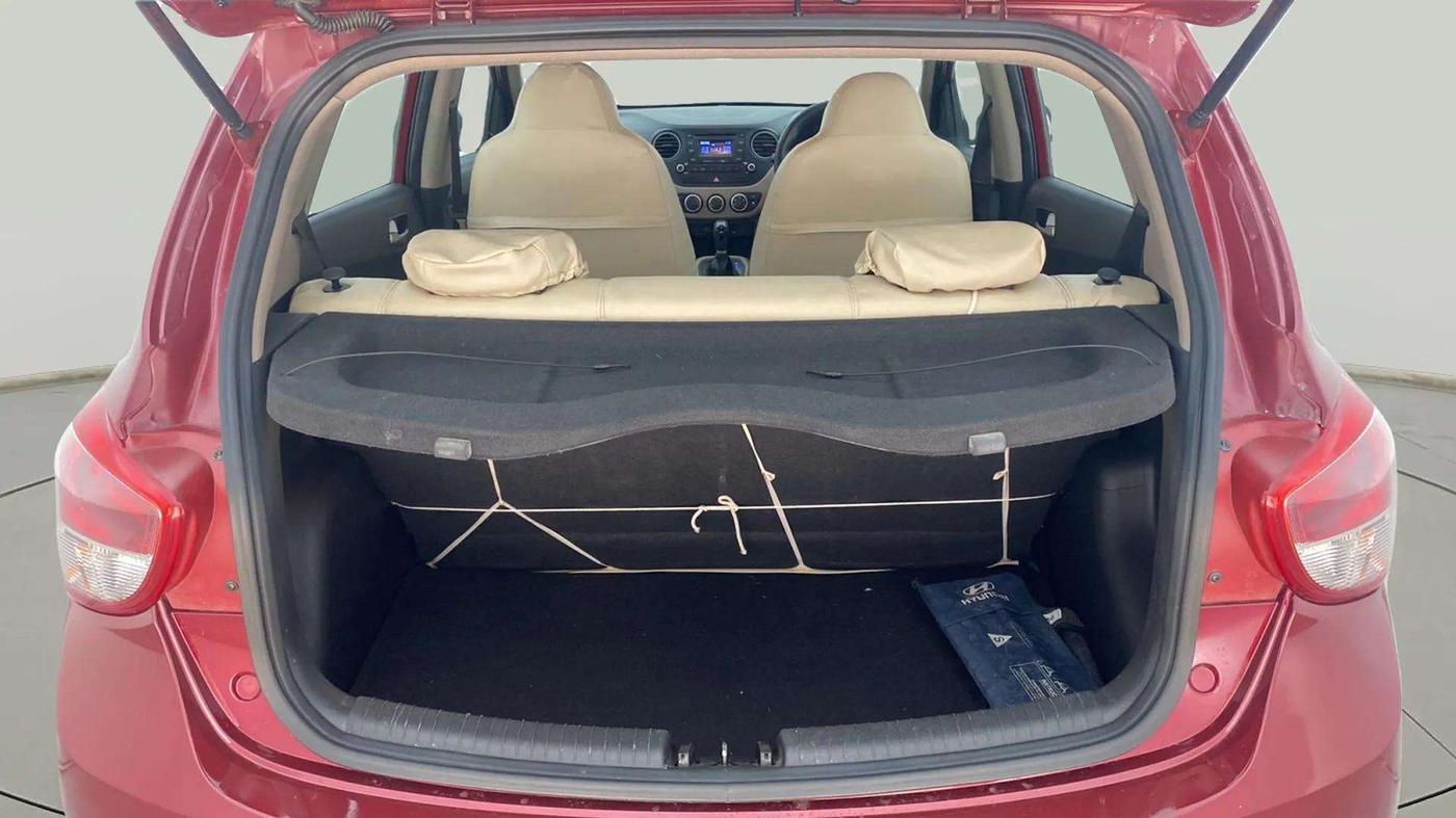 2015 Hyundai Grand i10 ASTA AT 1.2 KAPPA VTVT, Petrol, Automatic, 35,639 km, Boot Inside