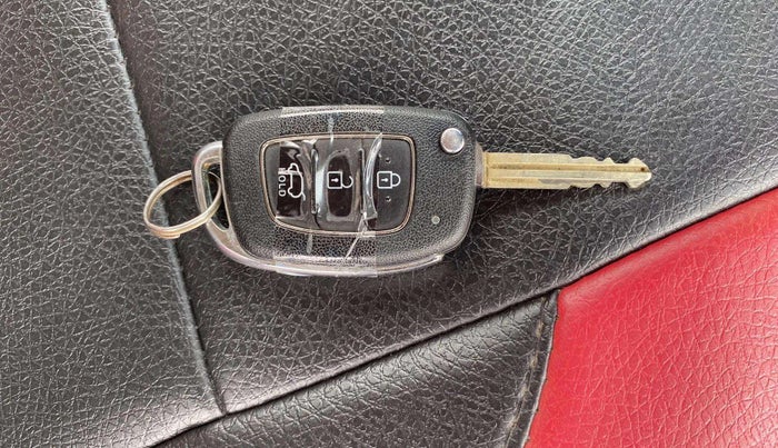 2019 Hyundai Elite i20 SPORTZ PLUS 1.2, Petrol, Manual, 39,593 km, Key Close Up