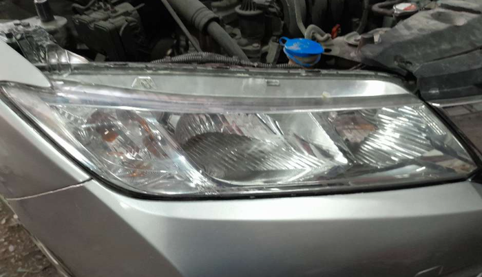 2016 Honda City 1.5L I-VTEC VX CVT, Petrol, Automatic, 50,652 km, Right headlight - Clamp has minor damage