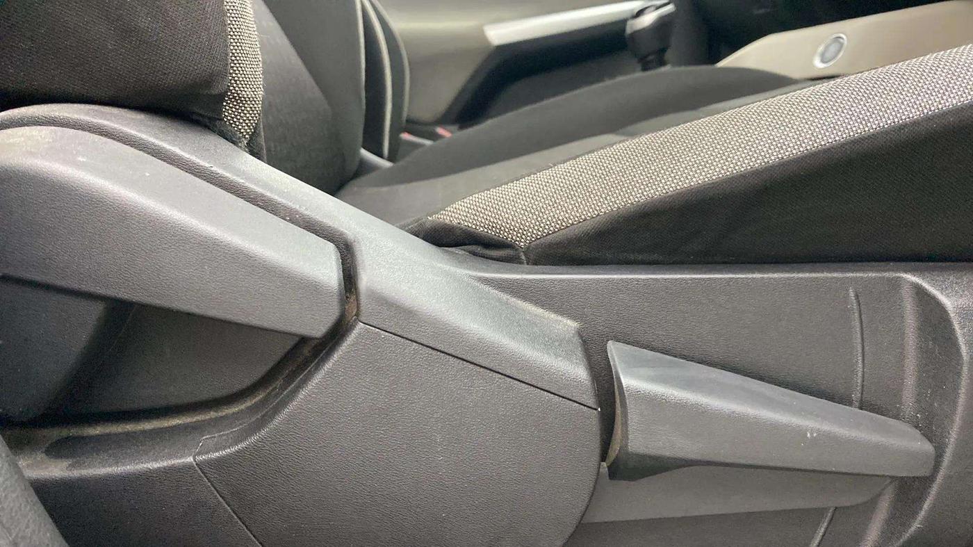 2021 Nissan MAGNITE XV TURBO, Petrol, Manual, 39,211 km, Driver Side Adjustment Panel