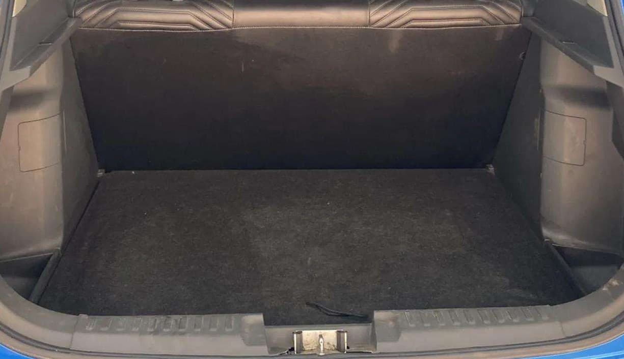2016 Maruti Vitara Brezza VDI (O), Diesel, Manual, 78,149 km, Boot Inside