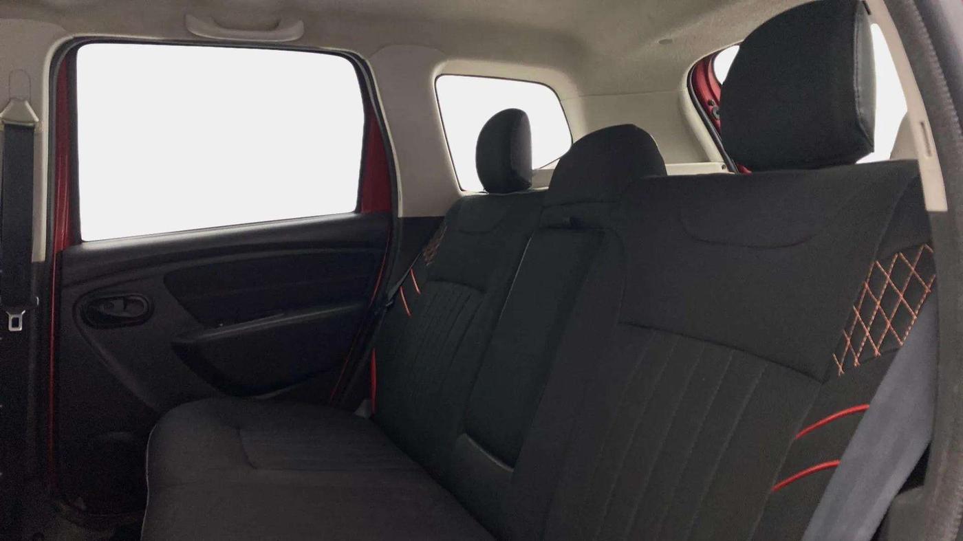 2017 Renault Duster RXS CVT, Petrol, Automatic, 60,325 km, Right Side Rear Door Cabin